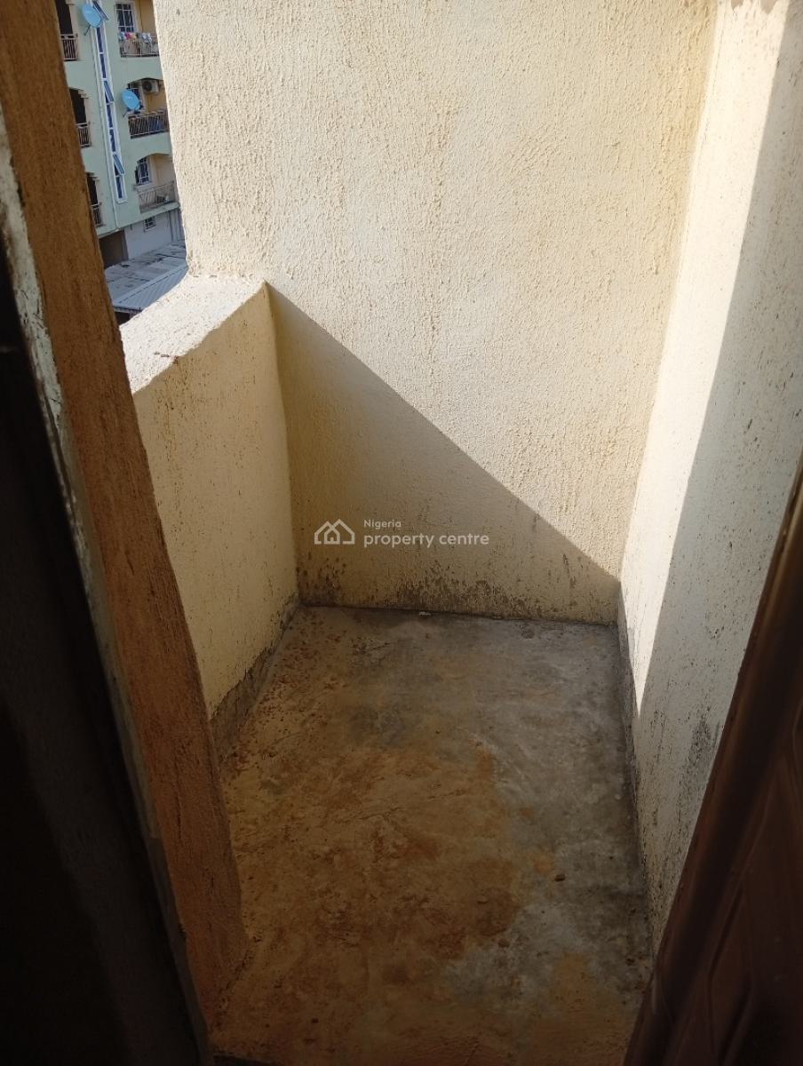 New House Mini Flat Upstairs, Lawanson, Surulere, Lagos, Mini Flat (room and Parlour) for Rent