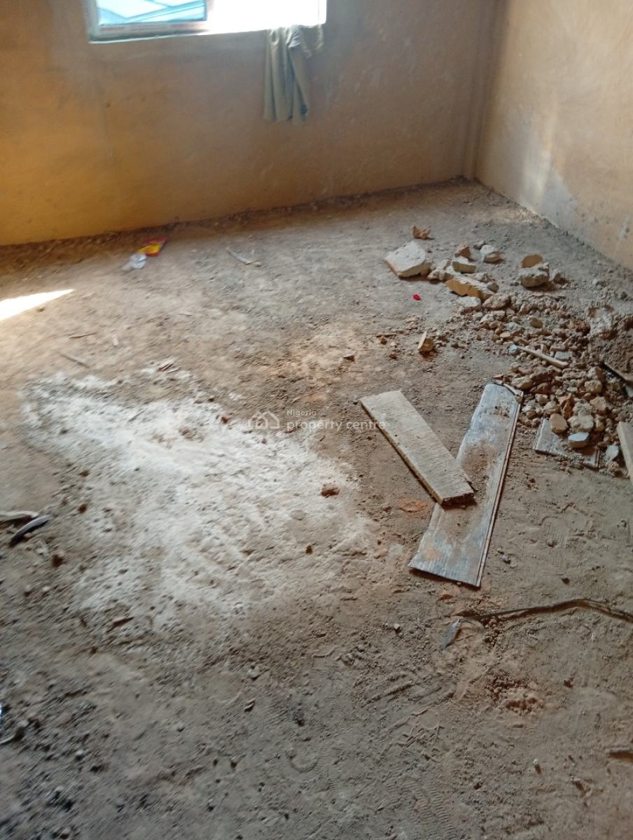 New House Mini Flat Upstairs, Lawanson, Surulere, Lagos, Mini Flat (room and Parlour) for Rent