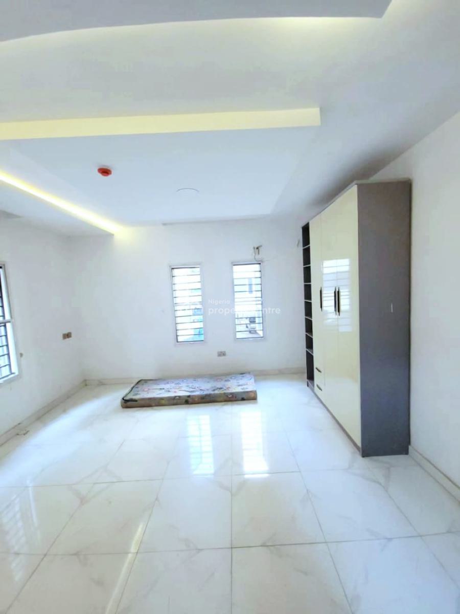 Well Maintained Fully Serviced 3-bedroom Apartment, Victoria Island (vi), Lagos, Flat / Apartment for Rent