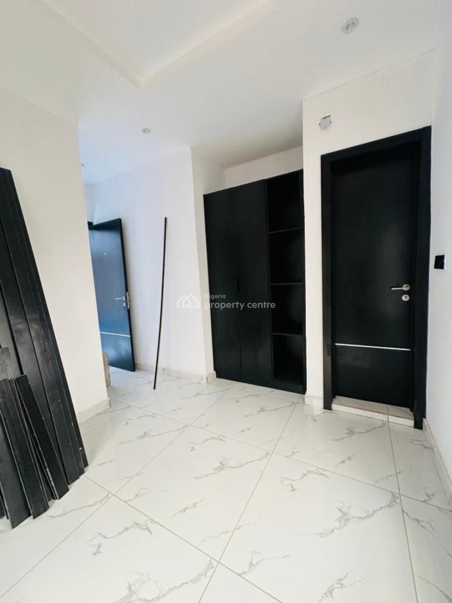 Architecturally Designed 5 Bedroom Semi Detached Duplex with Bq, Gra Phase 1, Magodo, Lagos, Semi-detached Duplex for Sale