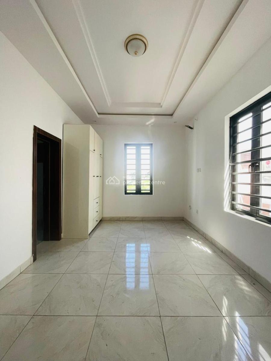 Eye Catchy 5 Bedroom Fully Detached Duplex with Bq in a Gated Estate, Gra Phase 2, Magodo, Lagos, Detached Duplex for Sale