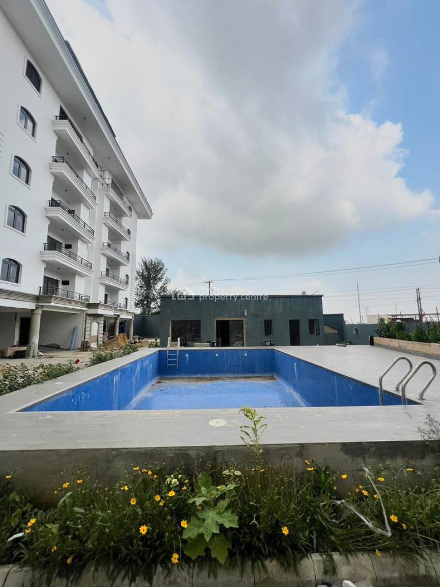 Exquisite 2-bedroom Penthouse with Bq, Elevator, Gym, and a Pool, Lekki Phase 1, Lekki, Lagos, Flat / Apartment for Sale