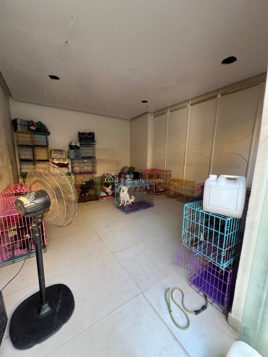 Shop Space Ground Floor, Emmanuel Abimbola Cole, Lekki Phase 1, Lekki, Lagos, Shop for Rent