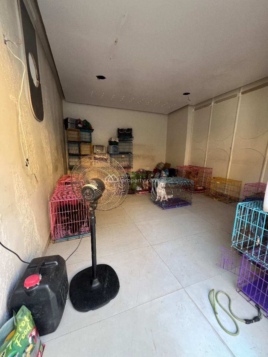 Shop Space Ground Floor, Emmanuel Abimbola Cole, Lekki Phase 1, Lekki, Lagos, Shop for Rent