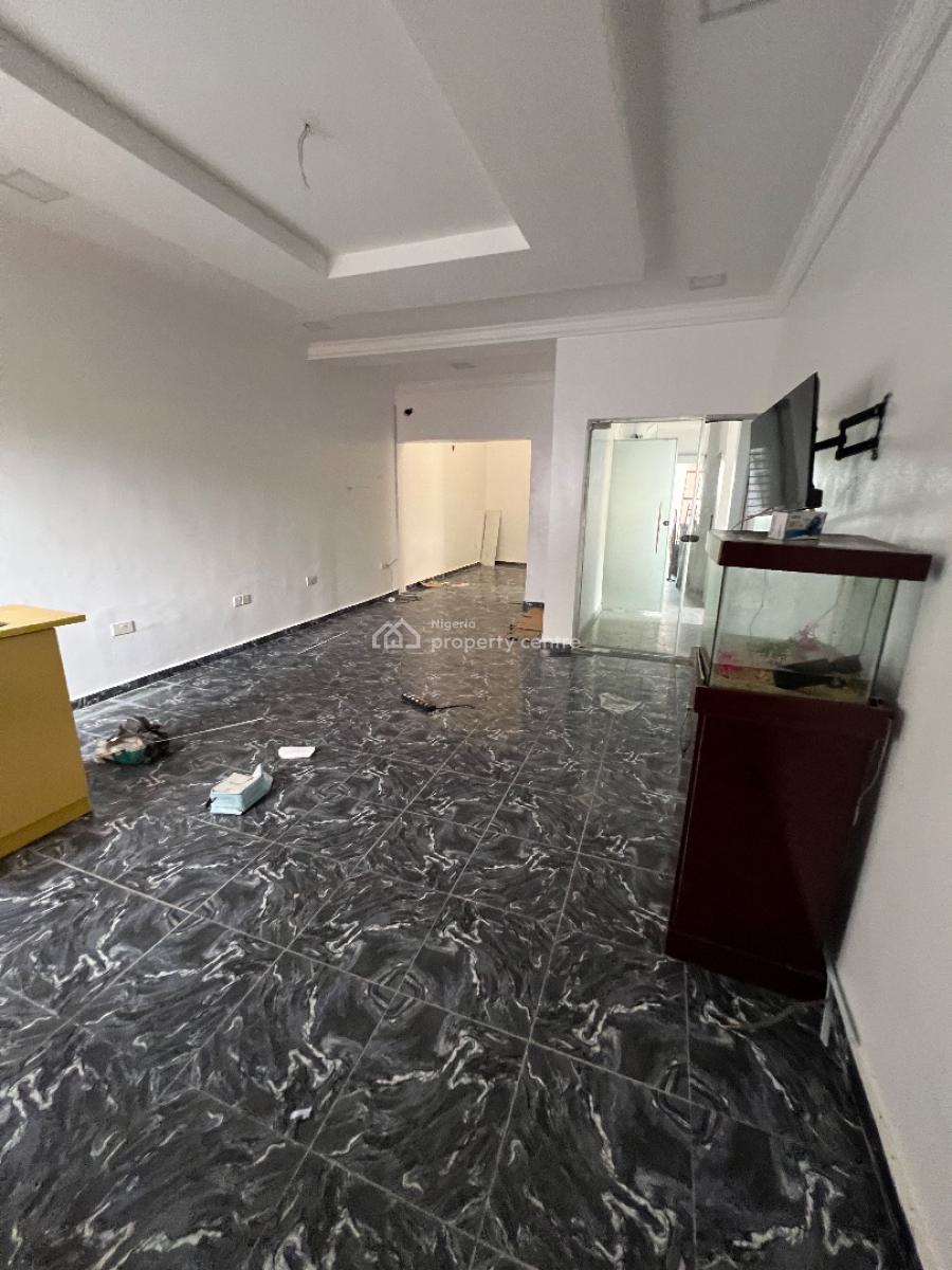 Shop Space Upstairs, Emmanuel Abimbola Cole, Lekki Phase 1, Lekki, Lagos, Shop for Rent