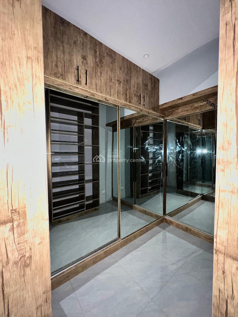 Luxury 4-bedroom Maisonette with Staff Quarters, Elevator, and Pool, Lekki Phase 1, Lekki, Lagos, Flat / Apartment for Sale