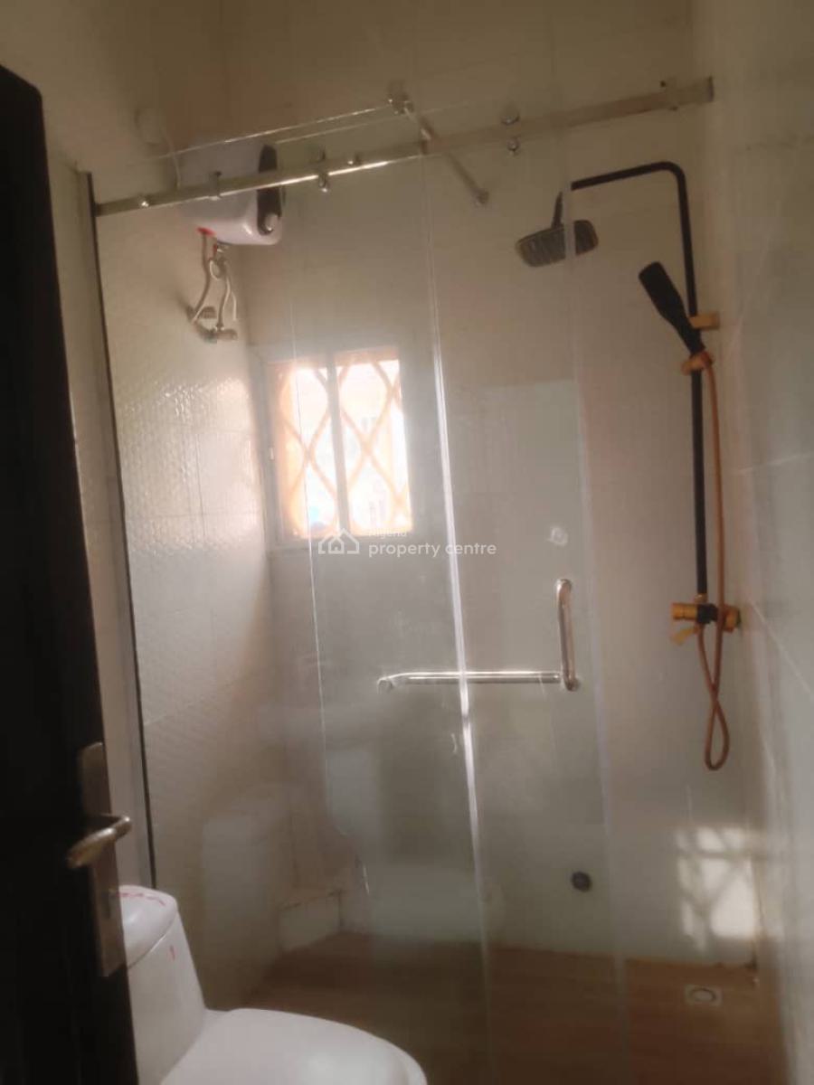 One Bedroom, Mile Street, Guzape District, Abuja, Mini Flat (room and Parlour) for Rent