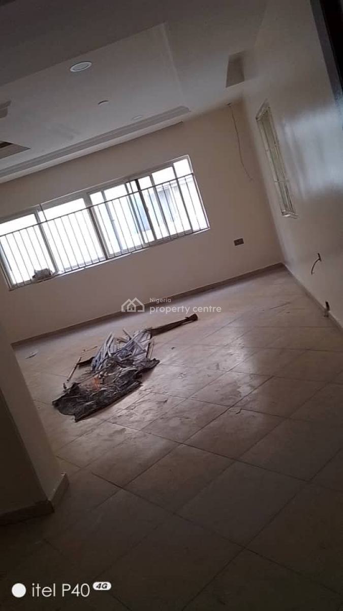 Serviced Three 3 Bedroom with Bq, 24 Hours Light, Pool Gym, Prime Water Estate, Lekki Phase 1, Lekki, Lagos, Flat / Apartment for Rent