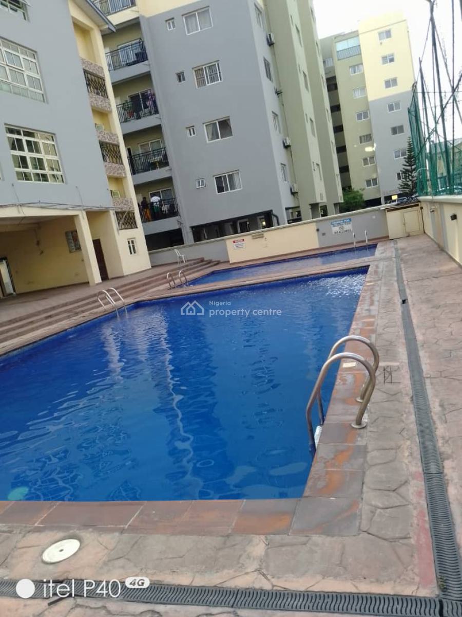 Serviced Three 3 Bedroom with Bq, 24 Hours Light, Pool Gym, Prime Water Estate, Lekki Phase 1, Lekki, Lagos, Flat / Apartment for Rent