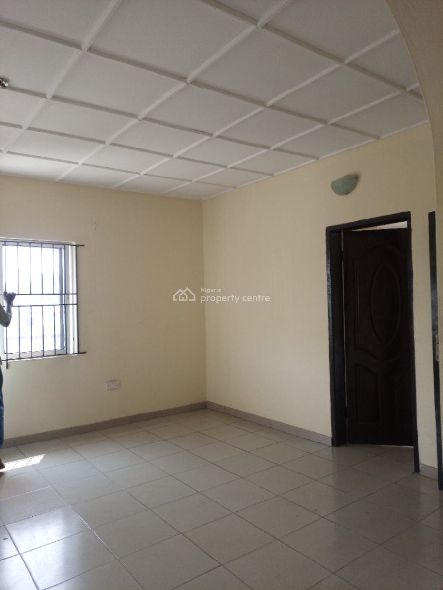 Spacious 3 Bedroom Flat / Apartment, Gbagada, Lagos, Flat / Apartment for Rent