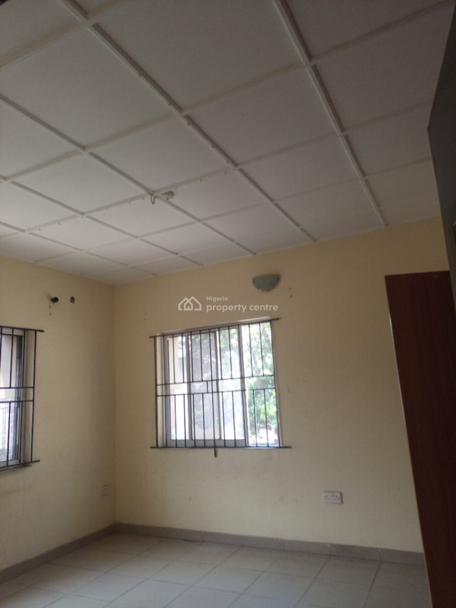 Spacious 3 Bedroom Flat / Apartment, Gbagada, Lagos, Flat / Apartment for Rent