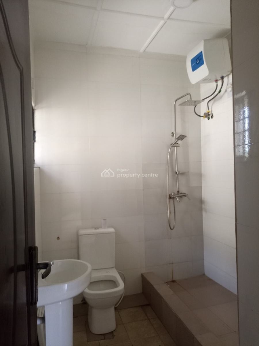 Spacious 3 Bedroom Flat / Apartment, Gbagada, Lagos, Flat / Apartment for Rent