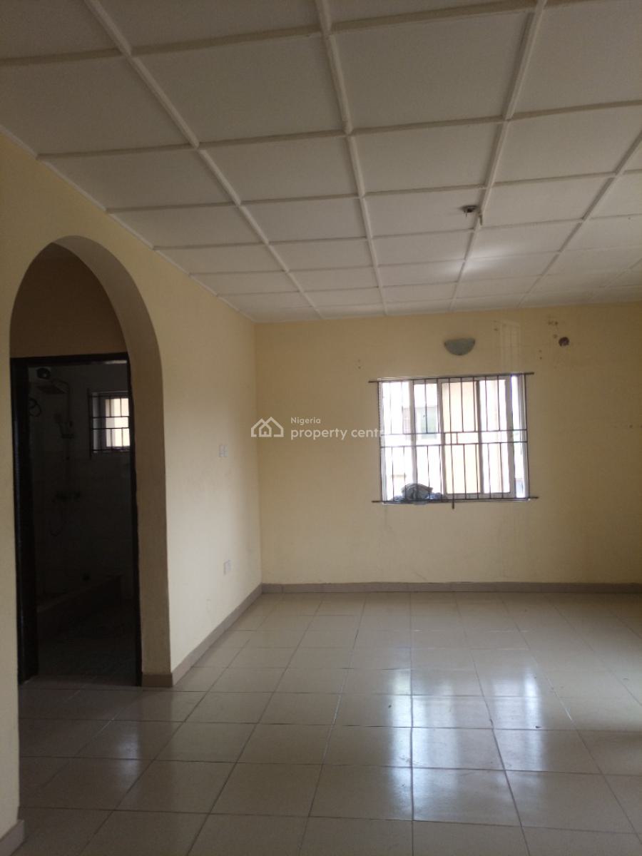 Spacious 3 Bedroom Flat / Apartment, Gbagada, Lagos, Flat / Apartment for Rent