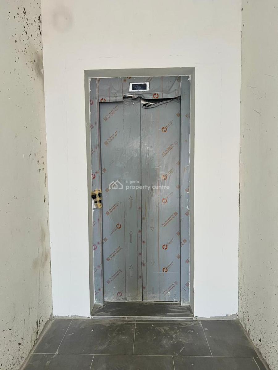 Luxury 3-bedroom Apartment with Bq, Elevator, Rooftop Terrace, Lekki Phase 1, Lekki, Lagos, Flat / Apartment for Sale