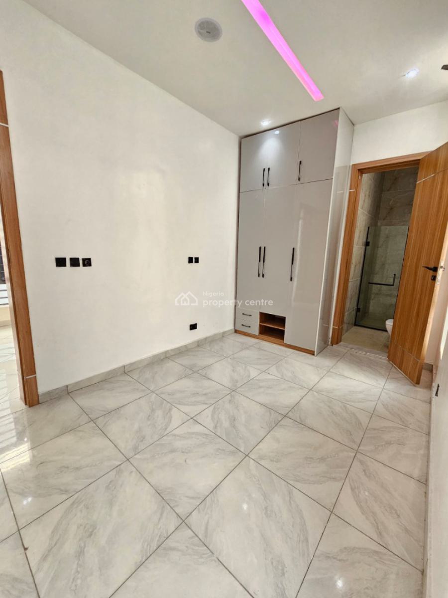 Executive Luxurious 4-bedrooms Deluxe Fully Detached Triplex with Bq, Orchid, Lekki, Lagos, Detached Duplex for Sale