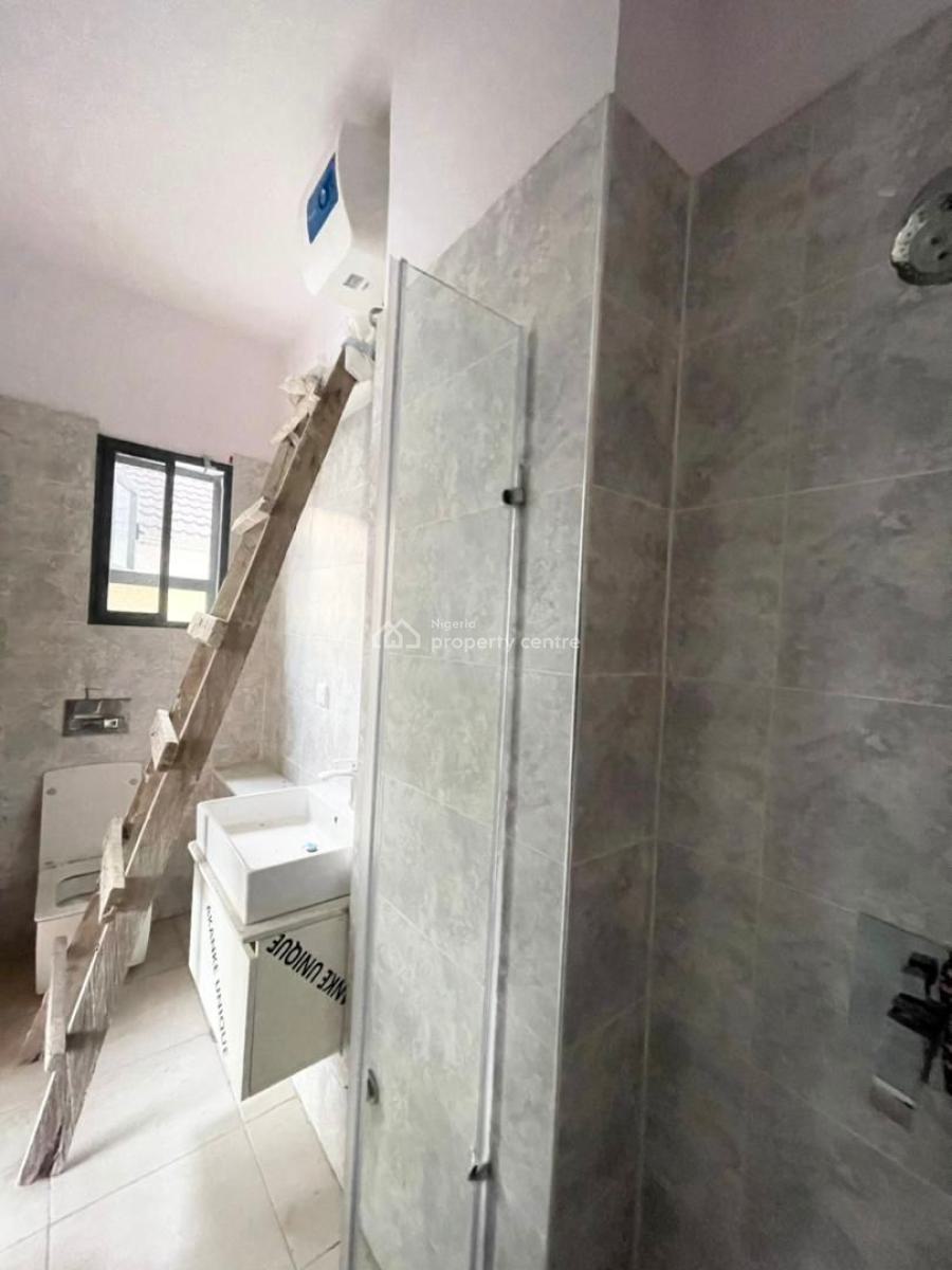 2 Bedroom Apartment, Ologolo, Lekki, Lagos, Flat / Apartment for Sale