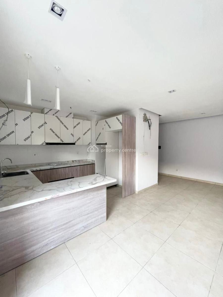 2 Bedroom Apartment, Ologolo, Lekki, Lagos, Flat / Apartment for Sale