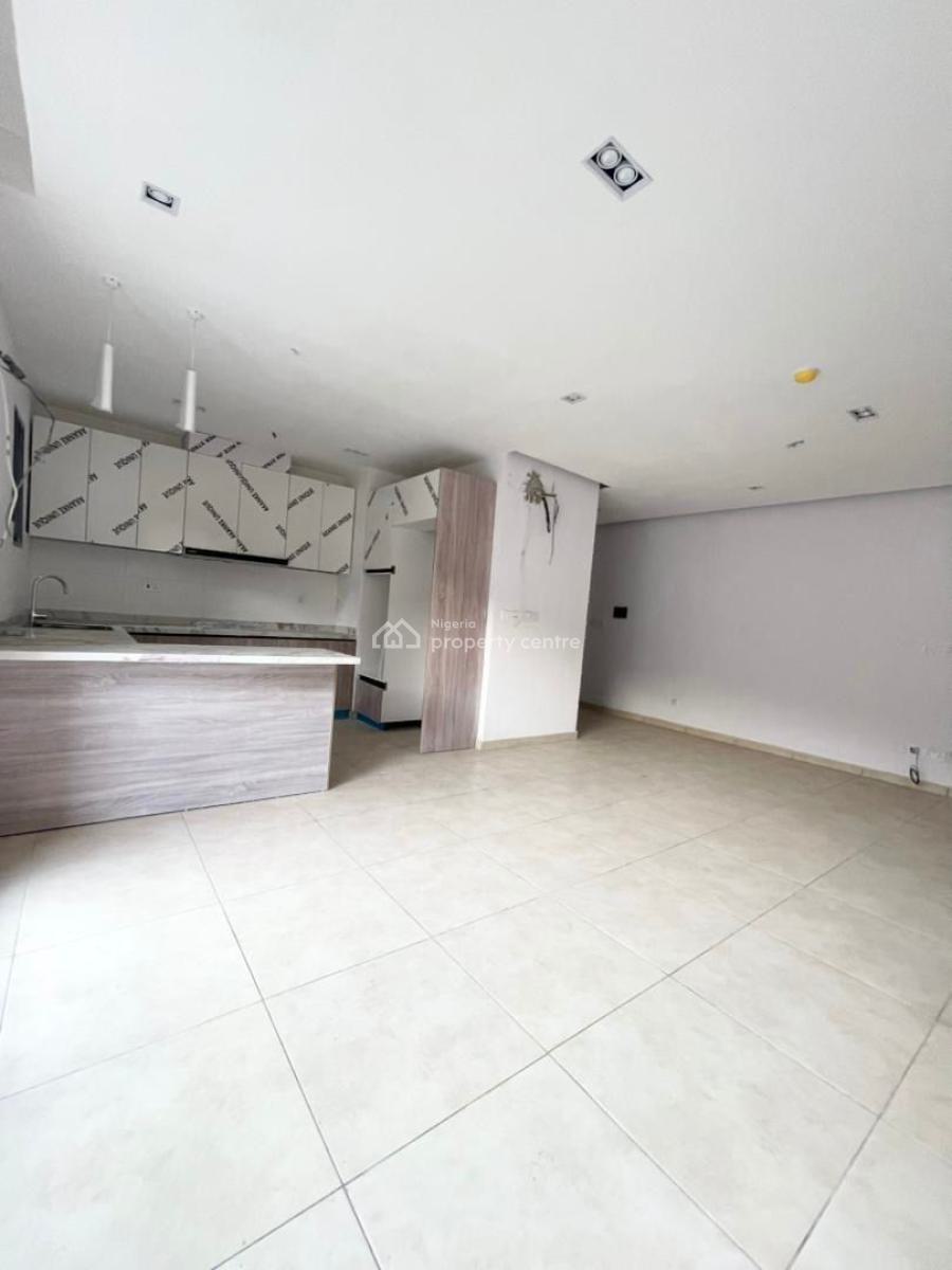 2 Bedroom Apartment, Ologolo, Lekki, Lagos, Flat / Apartment for Sale