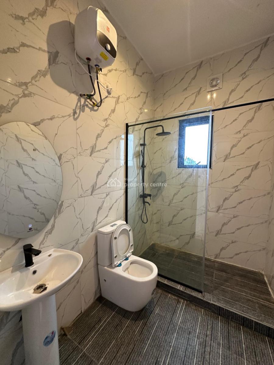 Elegantly Built 4 Bedroom Terrace Duplex with Bq, Pool & Gym, Lekki Phase 1, Lekki, Lagos, Terraced Duplex for Rent