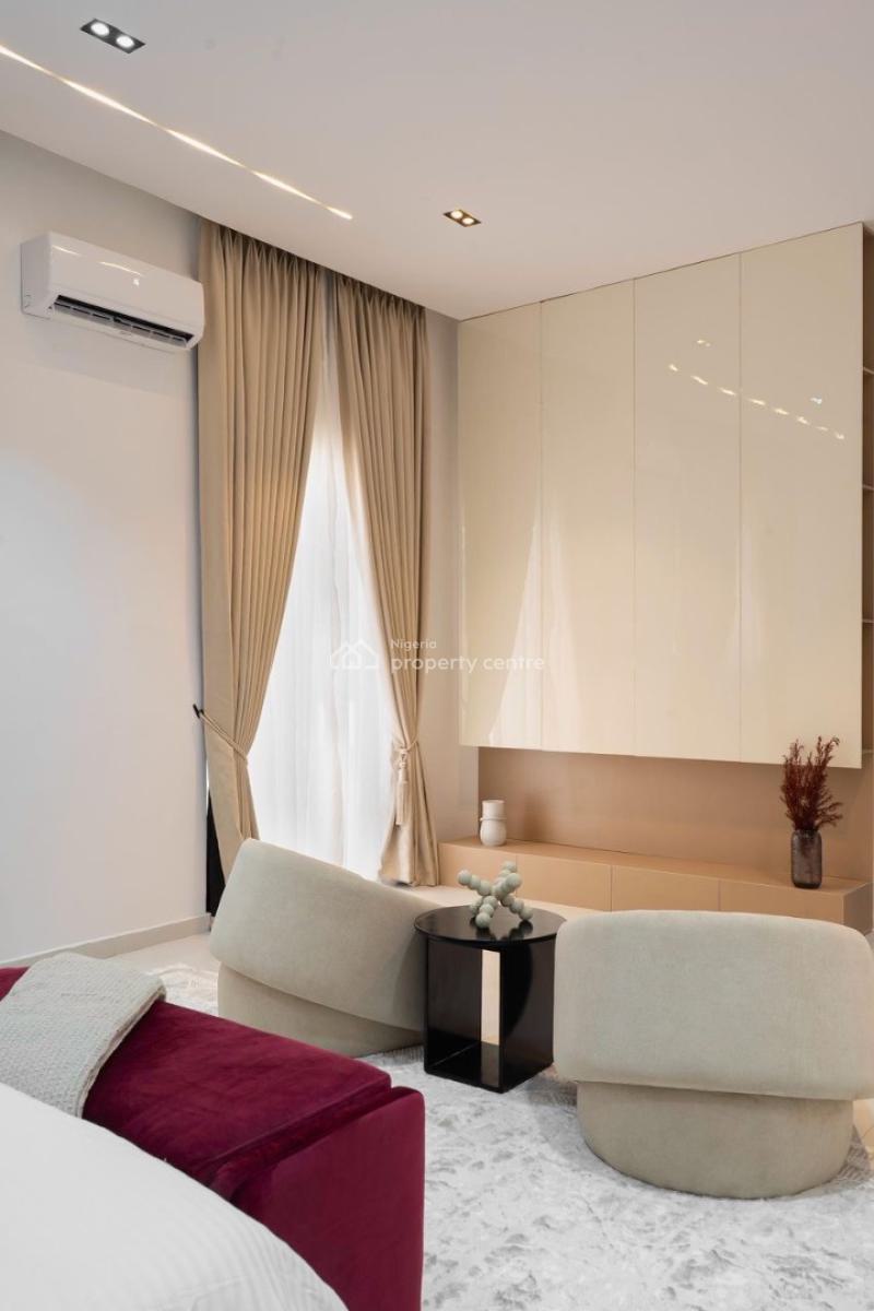 Gorgeous Most Afforfable 3 Bedroom Apartment with Swimming Pool & Ps5, Lekki Phase 1, Lekki, Lagos, Flat / Apartment Short Let