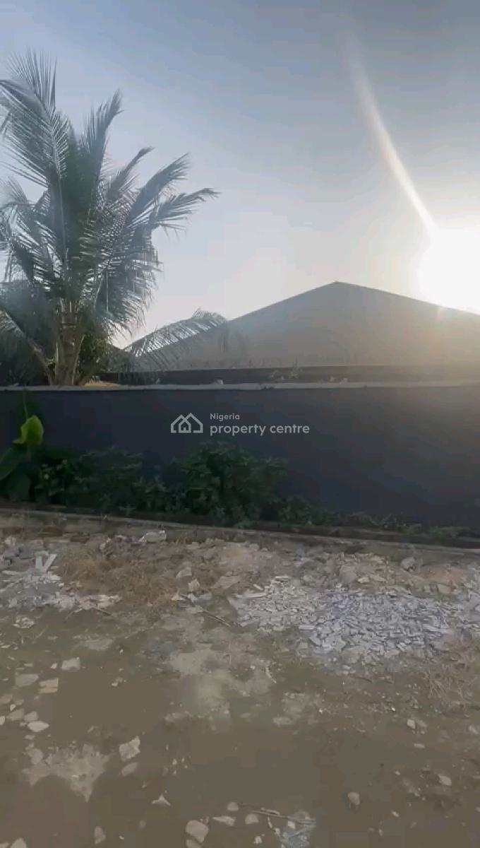 Standard and Spacious 2 Bedroom Flat Bungalow, Glory Estate, Gbagada, Lagos, Detached Bungalow for Rent