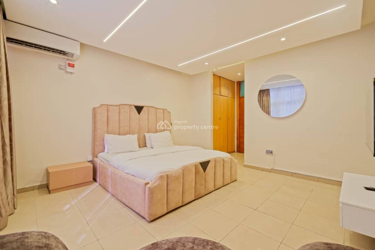 Your Luxurious Cozy 2 Bedroom, Admiralty Way, Lekki Phase 1, Lekki, Lagos, Flat / Apartment Short Let