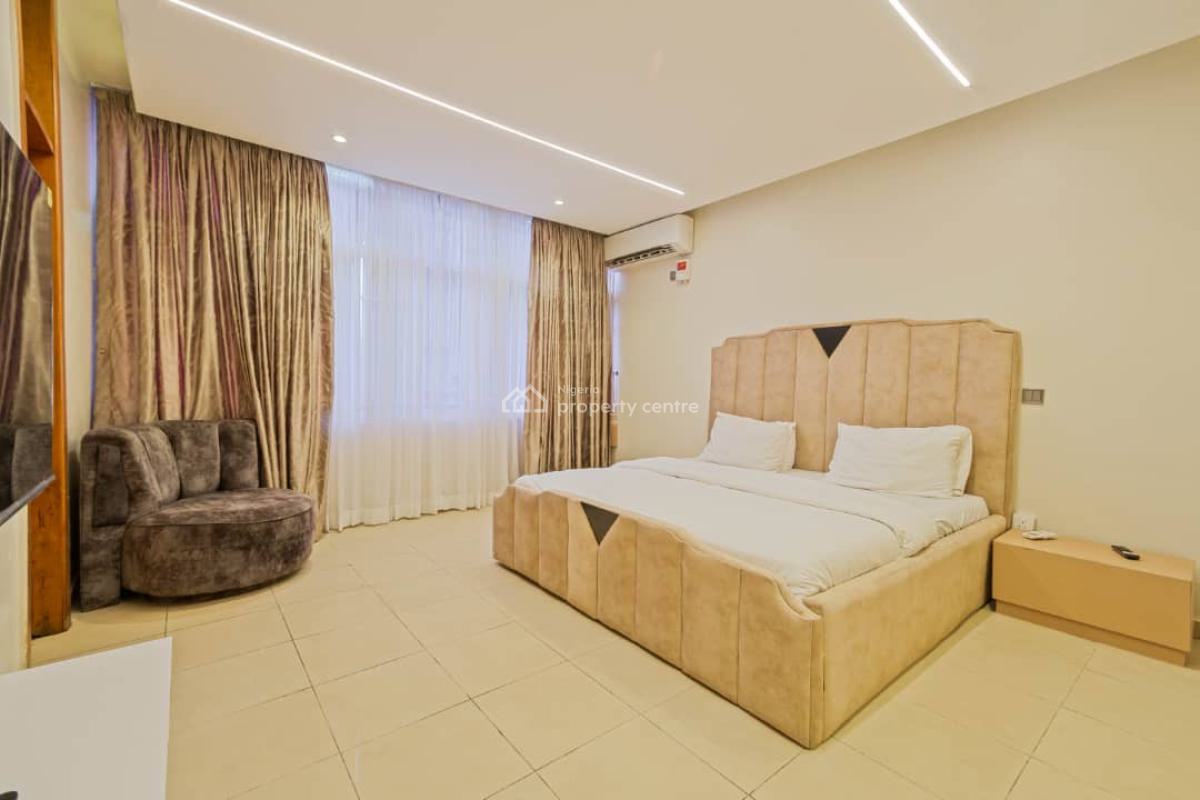 Your Luxurious Cozy 2 Bedroom, Admiralty Way, Lekki Phase 1, Lekki, Lagos, Flat / Apartment Short Let