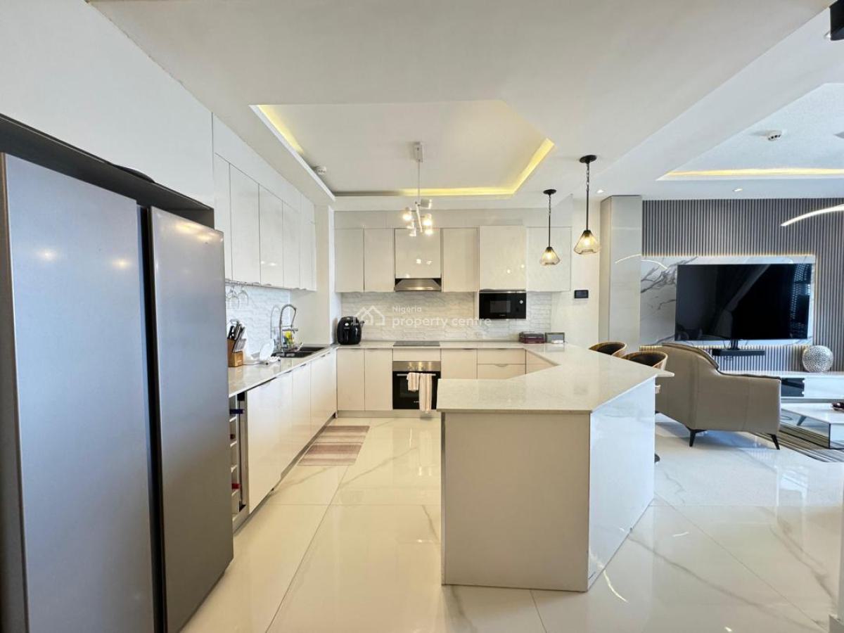 Lovely 2 Bedroom Apartment with Snooker, Table Tennis, and Ps4, Lekki Phase 1, Lekki, Lagos, Flat / Apartment Short Let