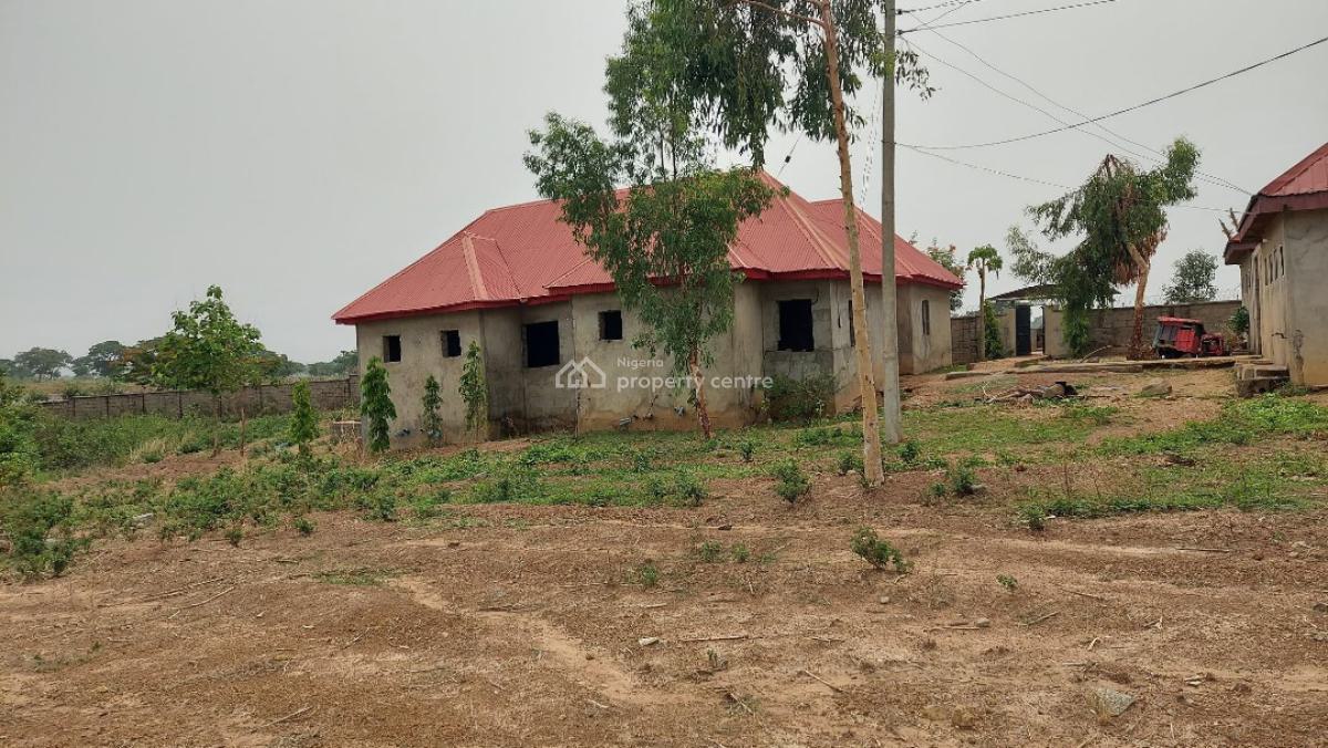 Well Equipped and Functional Modern Farm on 23.15 Hectares, Along Bwari Jere Road, Before Scc Junction, Kagarko, Kaduna, Tank Farm for Sale