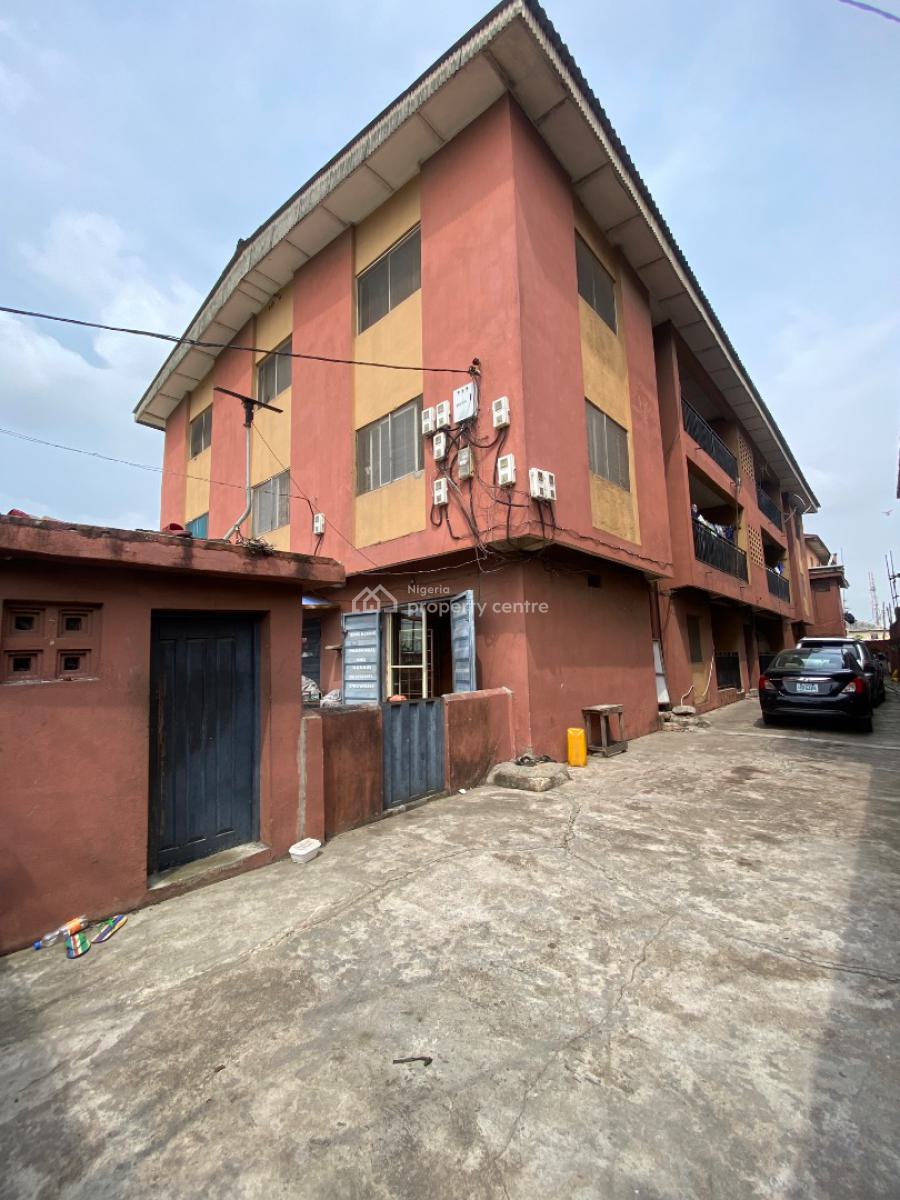 Solid Well Maintained Block of 8 Flats, Ago Palace, Isolo, Lagos, Block of Flats for Sale