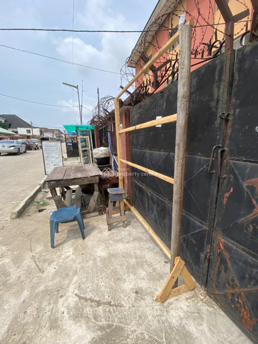 Solid Well Maintained Block of 8 Flats, Ago Palace, Isolo, Lagos, Block of Flats for Sale