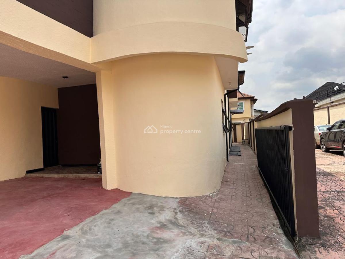 a Newly Renovated 5-bedroom Detached Duplex with a 2-room B.q, Gra, Ogudu, Lagos, Detached Duplex for Rent
