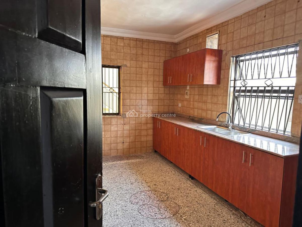 a Newly Renovated 5-bedroom Detached Duplex with a 2-room B.q, Gra, Ogudu, Lagos, Detached Duplex for Rent