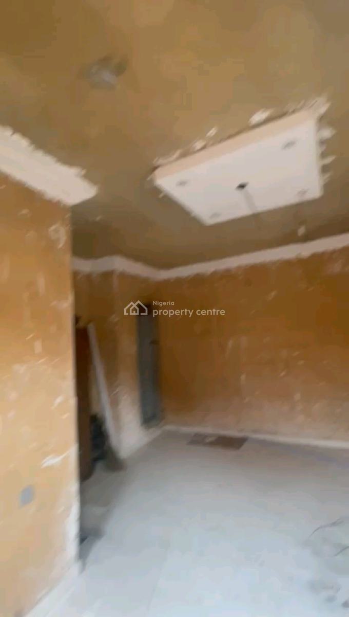 Super Spacious Room Self Contain, Shomolu, Lagos, Self Contain (single Rooms) for Rent