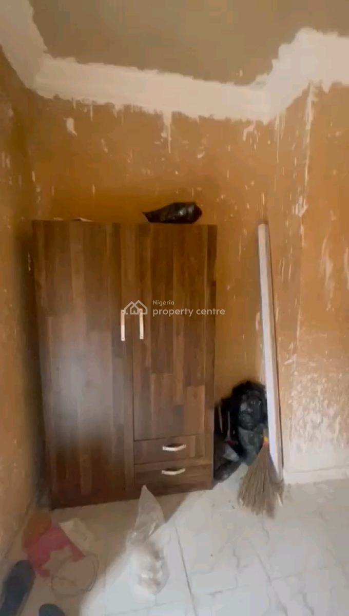 Super Spacious Room Self Contain, Shomolu, Lagos, Self Contain (single Rooms) for Rent