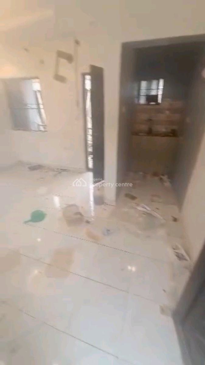 Standard Mini Flat, Abiodun Street, Shomolu, Lagos, Mini Flat (room and Parlour) for Rent