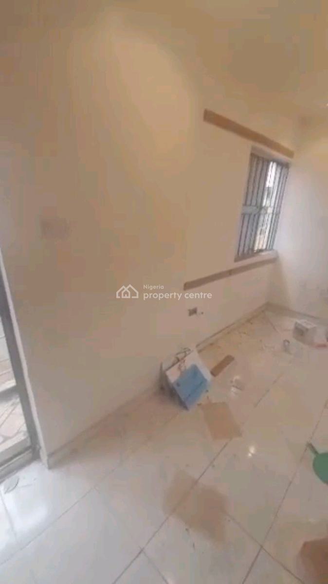 Standard Mini Flat, Abiodun Street, Shomolu, Lagos, Mini Flat (room and Parlour) for Rent