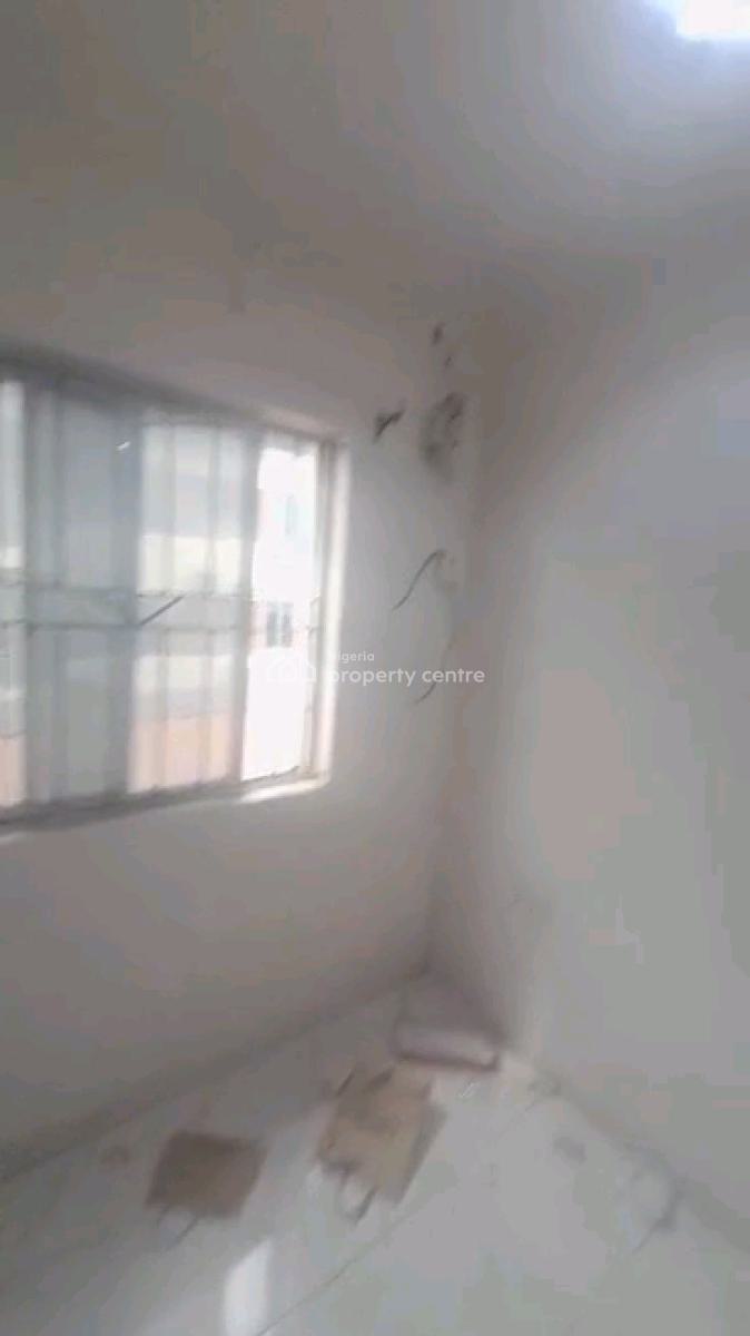 Standard Mini Flat, Abiodun Street, Shomolu, Lagos, Mini Flat (room and Parlour) for Rent
