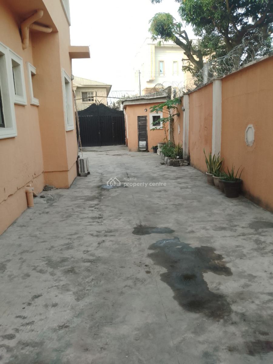 Spacious 3bedroom Flat with Big Balcony, No 3 Fadipe Thomas Estate, Ajah, Lagos, Mini Flat (room and Parlour) for Rent