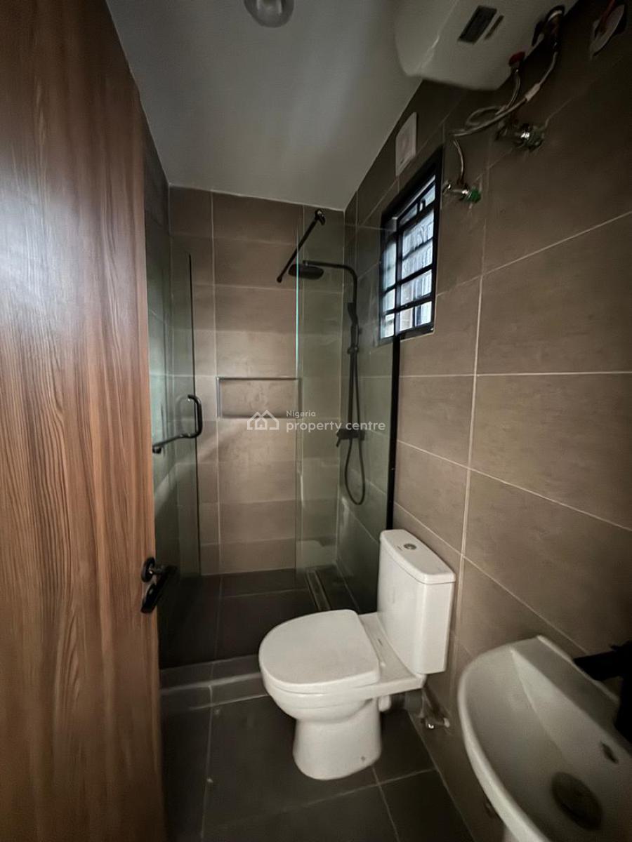 3-bedroom Apartment, Off Freedom Way, Lekki Phase 1, Lekki, Lagos, Flat / Apartment for Sale