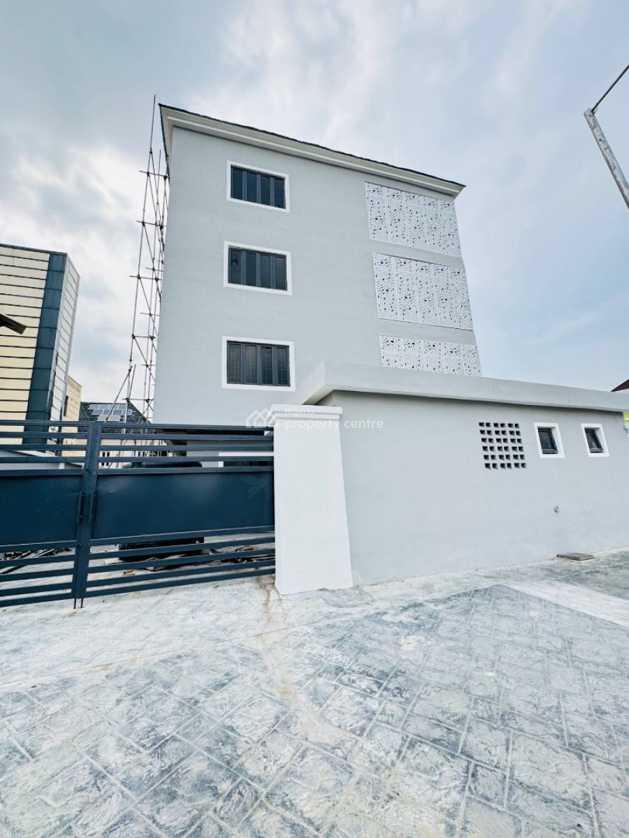 Commercial Space Available Supermarket,warehouse and Showroom, Chevron, Lekki, Lagos, Plaza / Complex / Mall for Rent