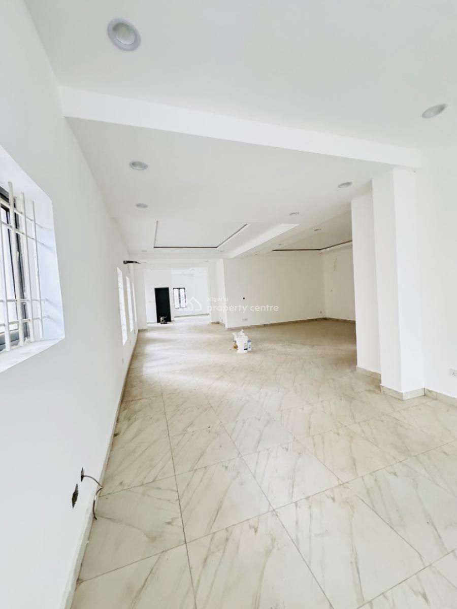 Commercial Space Available Supermarket,warehouse and Showroom, Chevron, Lekki, Lagos, Plaza / Complex / Mall for Rent