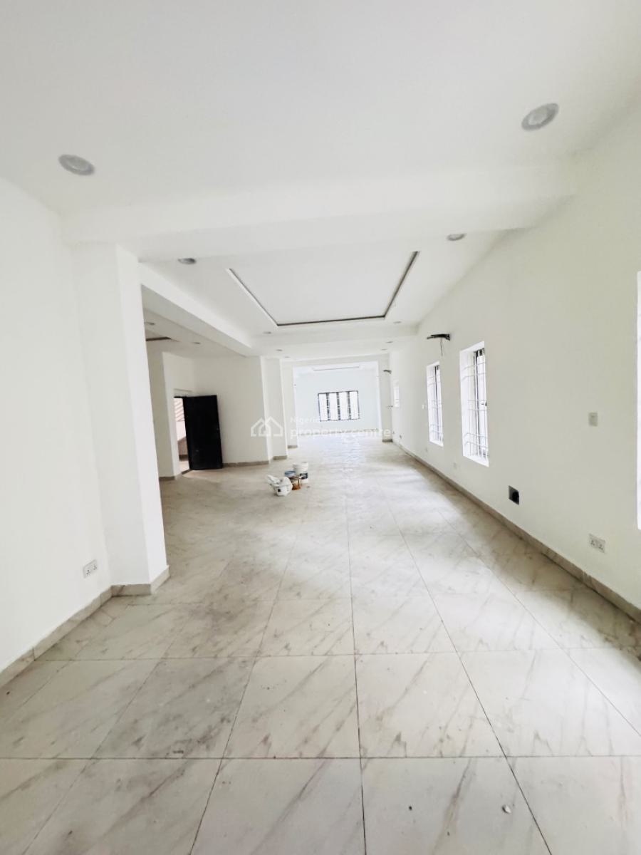 Commercial Space Available Supermarket,warehouse and Showroom, Chevron, Lekki, Lagos, Plaza / Complex / Mall for Rent