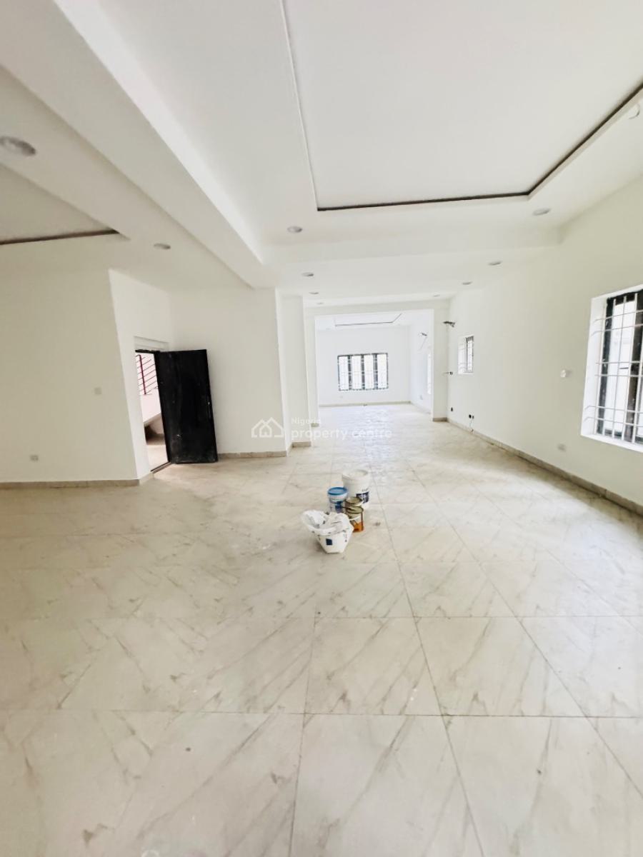 Commercial Space Available Supermarket,warehouse and Showroom, Chevron, Lekki, Lagos, Plaza / Complex / Mall for Rent