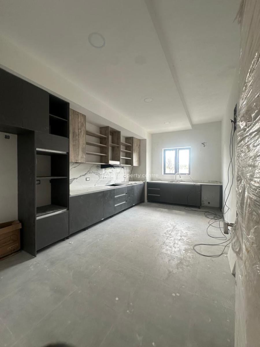 Luxury 3 Bedroom with Bq, Lekki Phase 1, Lekki, Lagos, Flat / Apartment for Rent