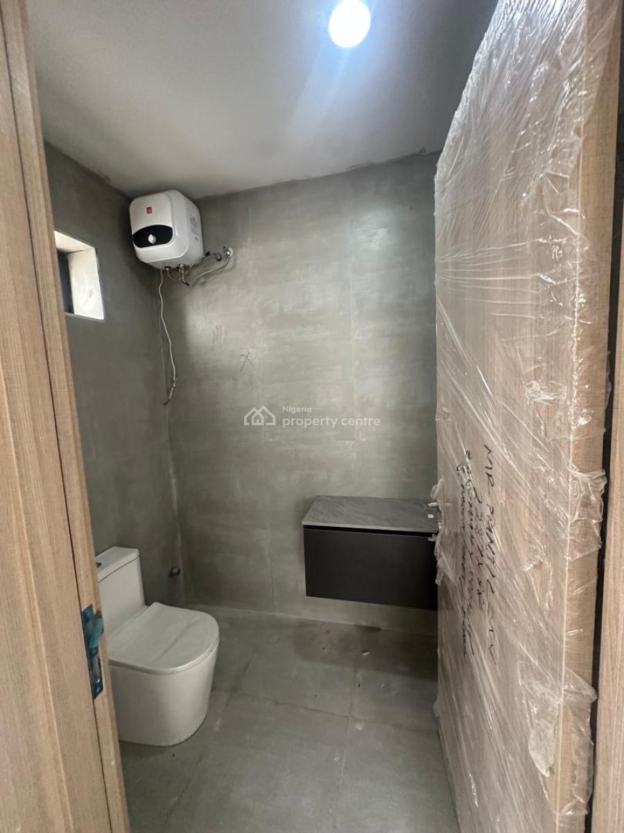 Luxury 3 Bedroom with Bq, Lekki Phase 1, Lekki, Lagos, Flat / Apartment for Rent