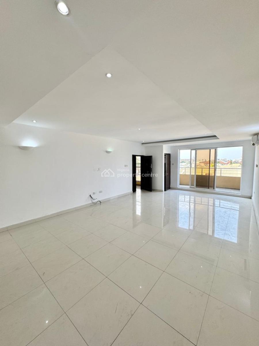 Serviced 3 Bedroom Penthouse Apartment, Off Admiralty Way, Lekki Phase 1, Lekki, Lagos, Flat / Apartment for Rent