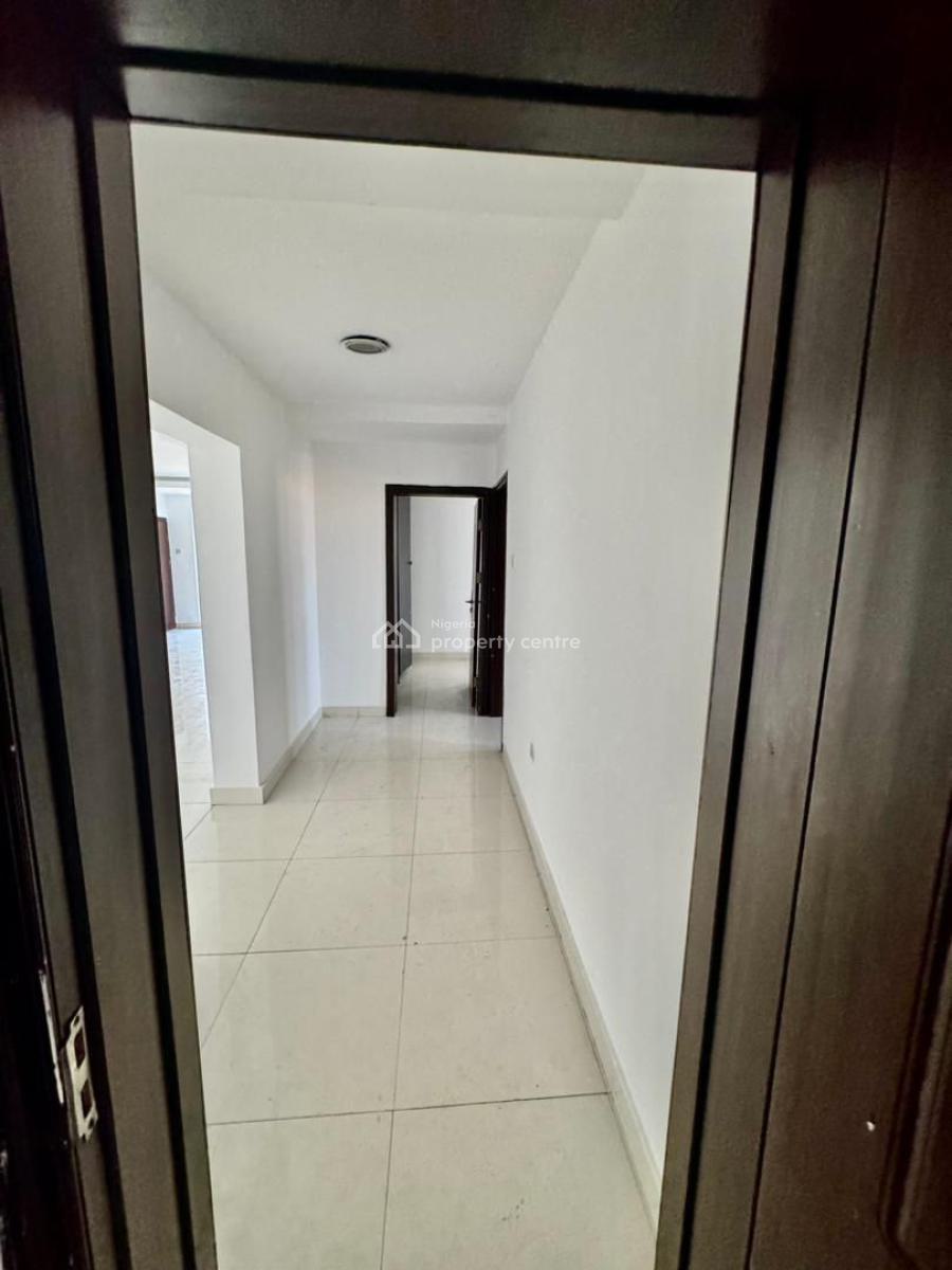 Serviced 3 Bedroom Penthouse Apartment, Off Admiralty Way, Lekki Phase 1, Lekki, Lagos, Flat / Apartment for Rent