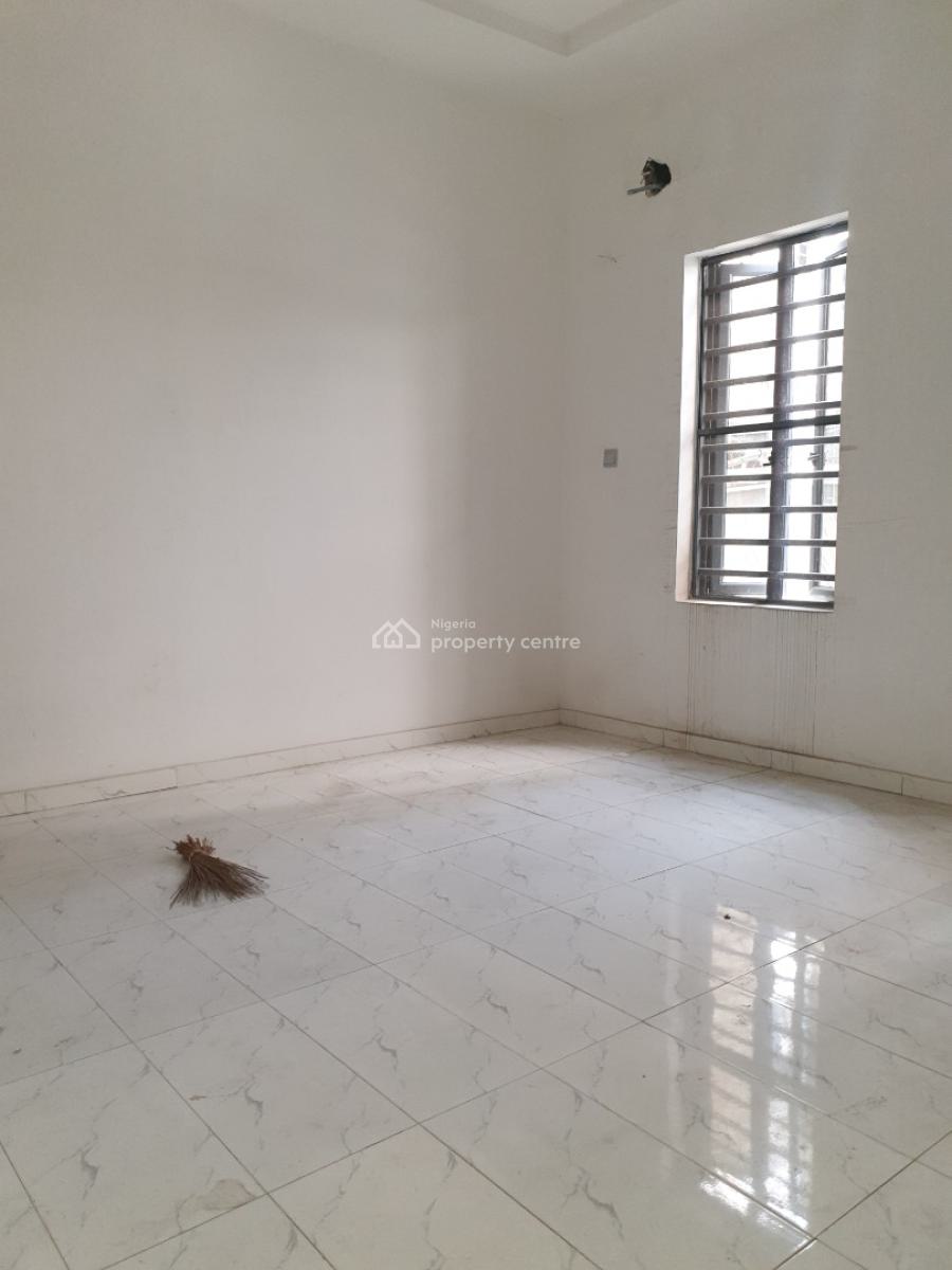 Spacious 2bedroom Flat, Ologolo, Lekki, Lagos, Flat / Apartment for Rent