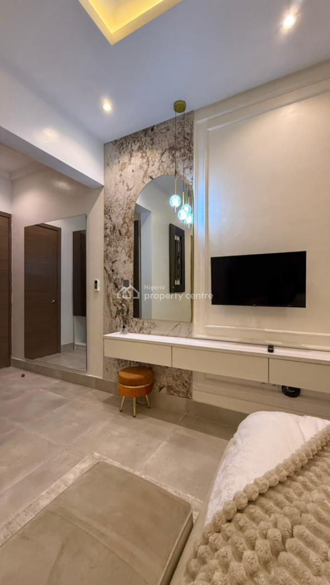 Luxurious 2 Bedroom Apartment, Lekki Phase 1, Lekki, Lagos, Flat / Apartment Short Let